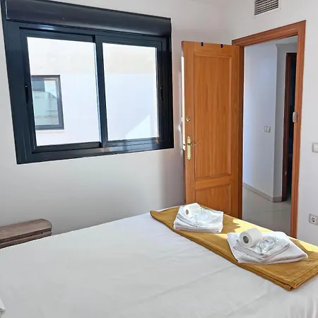 Amplio, Luminoso Y Terraza Privada Con Ac アパート