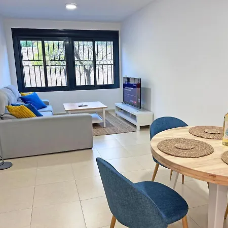 公寓 Amplio, Luminoso Y Terraza Privada Con Ac 阿利坎特