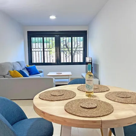 Amplio, Luminoso Y Terraza Privada Con Ac