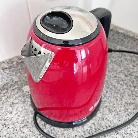 Amplio, Luminoso Y Terraza Privada Con Ac